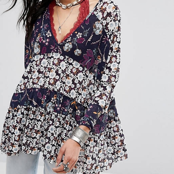 🦋 Free People Tunic // Boho Florals - Picture 3 of 12